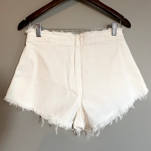 Jean Shorts White with Frayed Hem and Waistband Size L - Picture 8 of 10